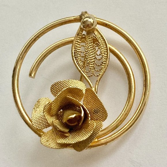 Vintage Rose Flower Bloom Circle Pin Brooch Gold Tone Plated 50's 60's Estate - Picture 7 of 10